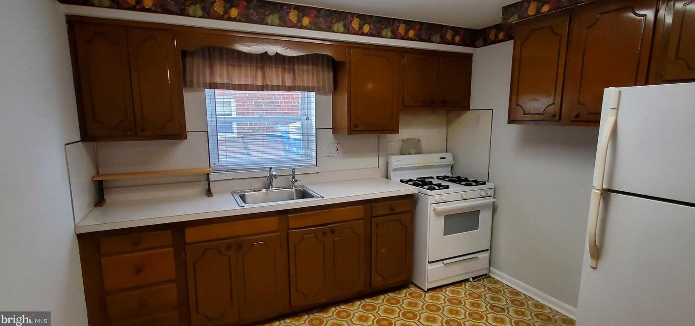 2170 Strahle St #1st Floor, Philadelphia, PA 19152