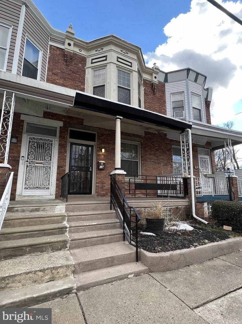 14 Pleasant St, Philadelphia, PA 19119-2142