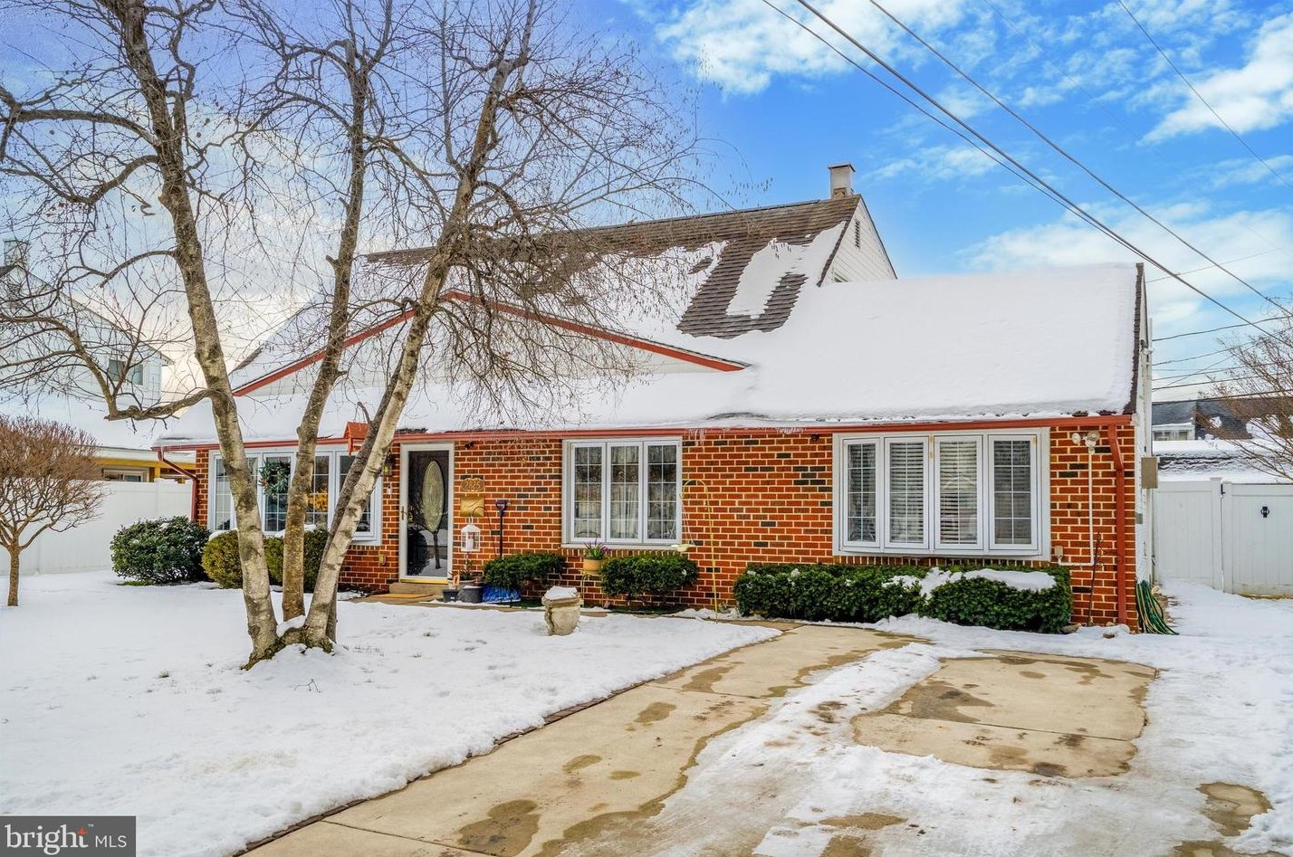 2825 Neptune Rd, Philadelphia, PA 19154-1624