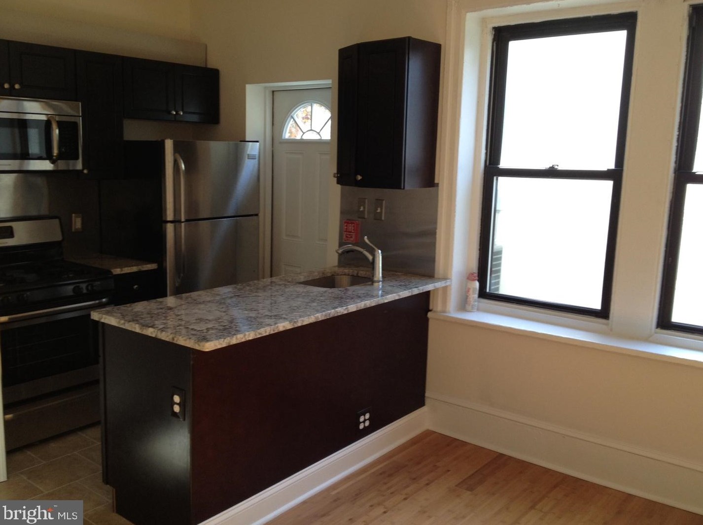 1020 Pine St Apt 2r, Philadelphia, PA