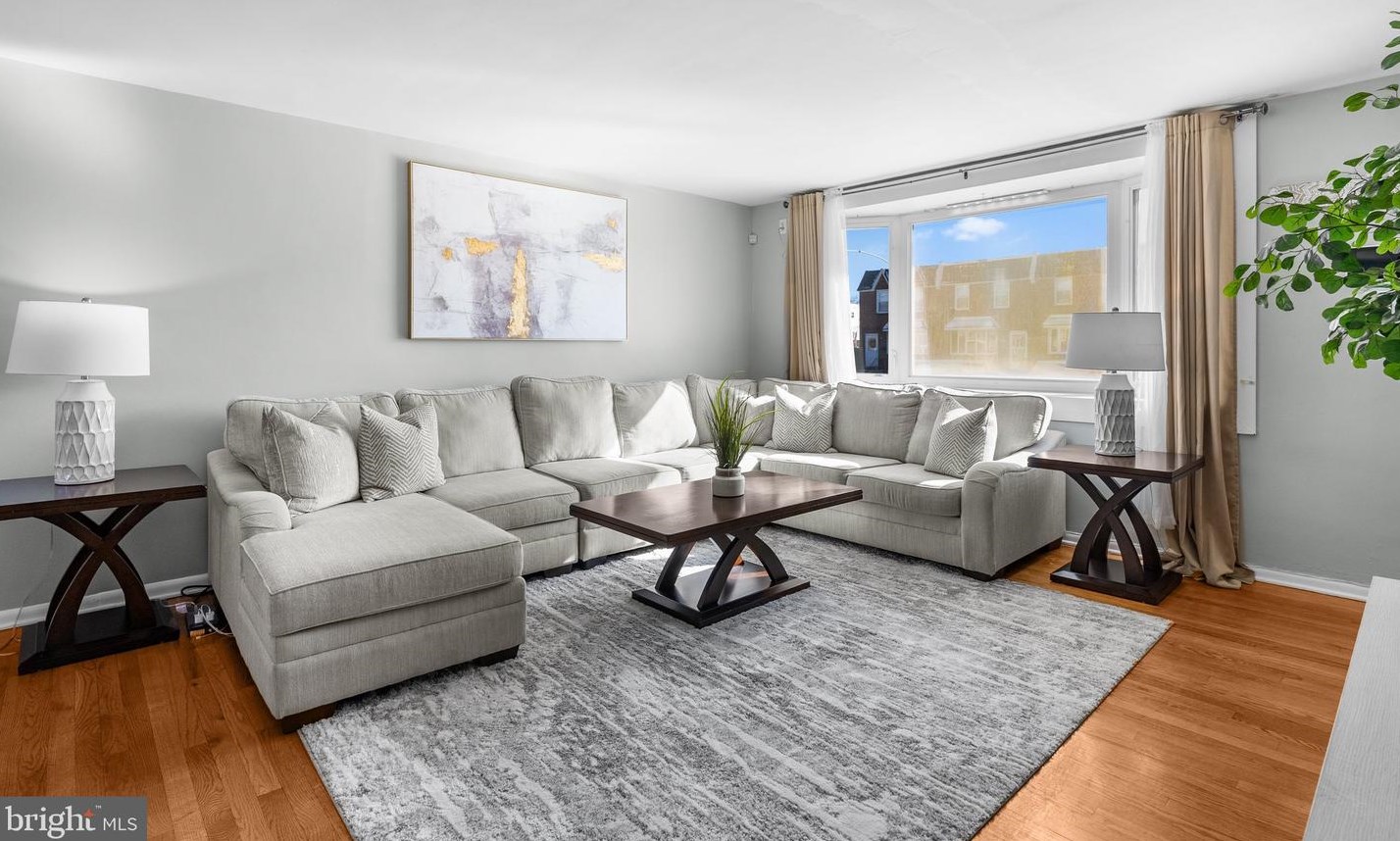 11728 Millbrook Rd, Philadelphia PA 19154-3618 exterior