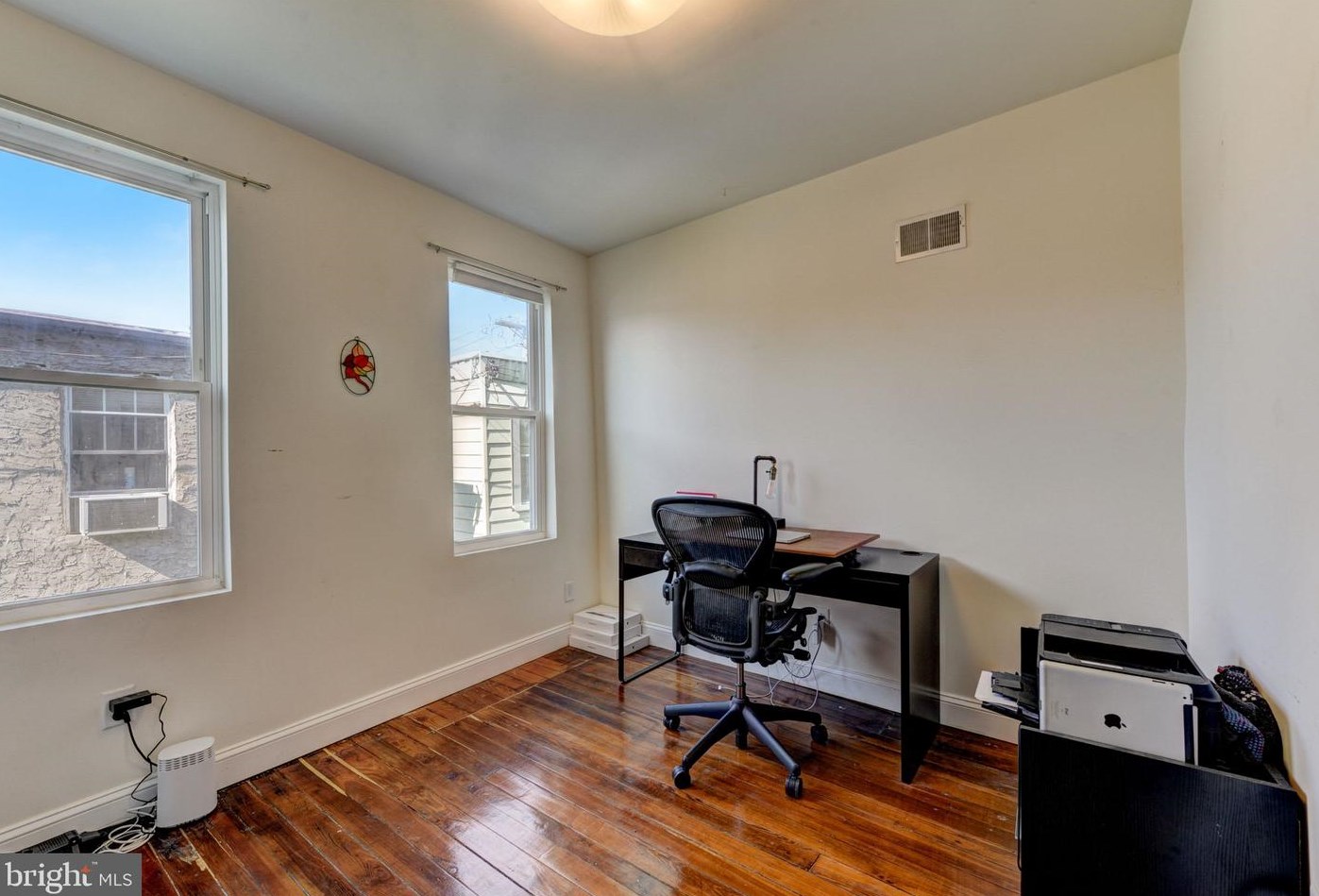 1244 Bonsall St, Philadelphia PA  19146-4137 exterior