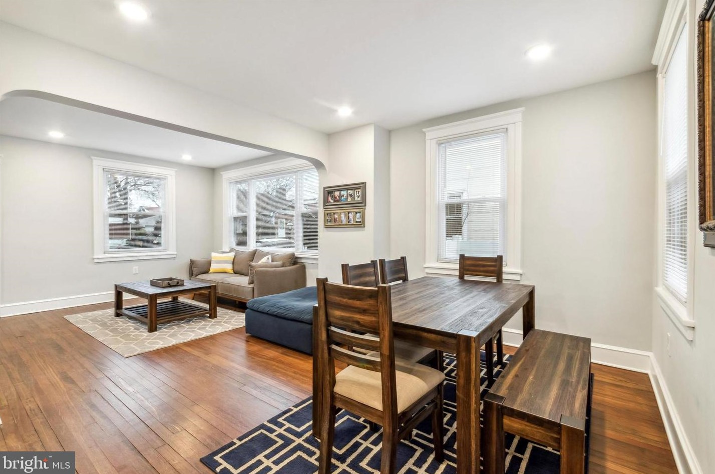 623 Summit Ave, Philadelphia PA  19128-2982 exterior