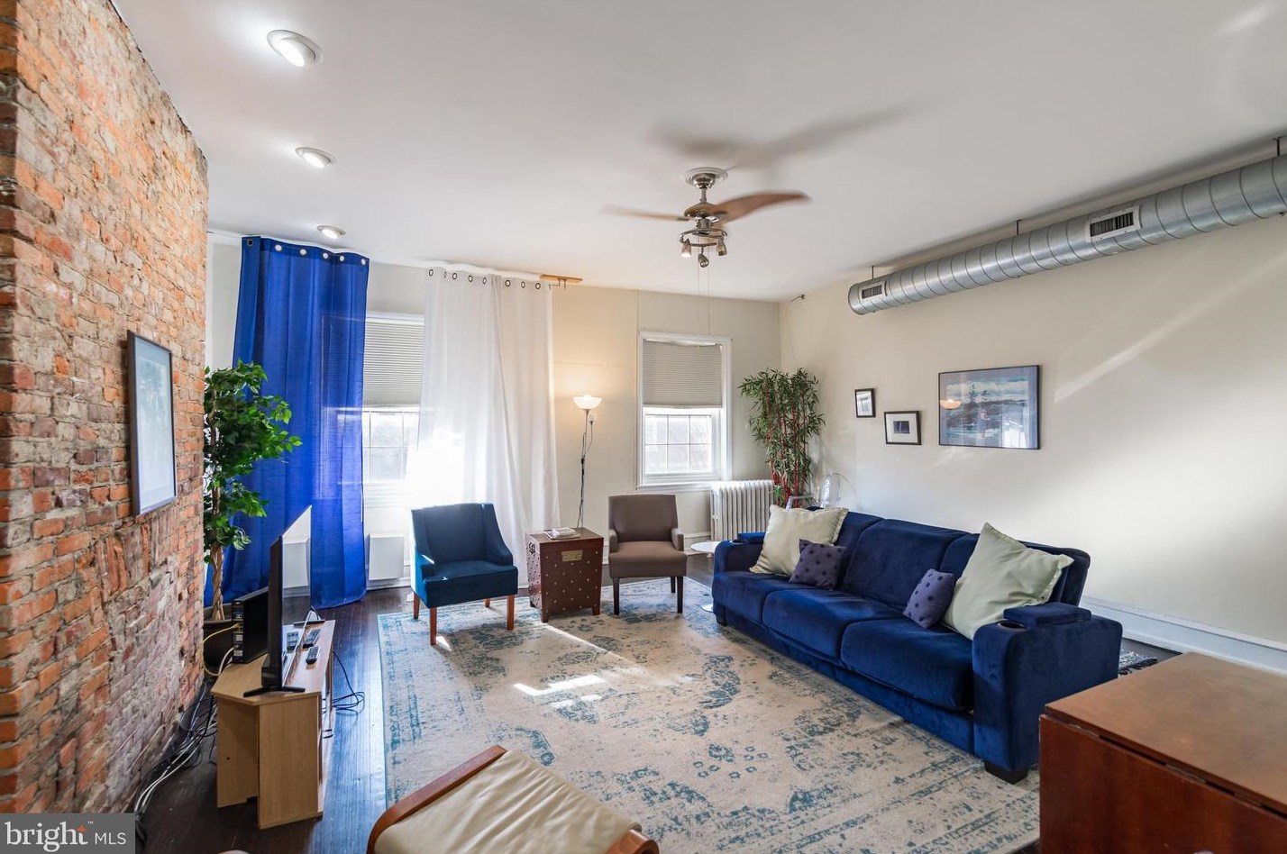 523 Pine St #unit 3, Philadelphia, PA 19106