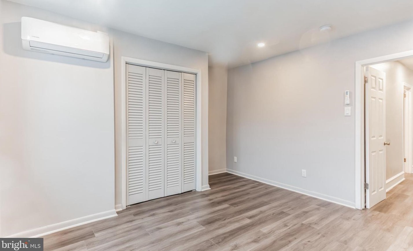 180 Sparks St, Philadelphia PA 19120-1420 exterior