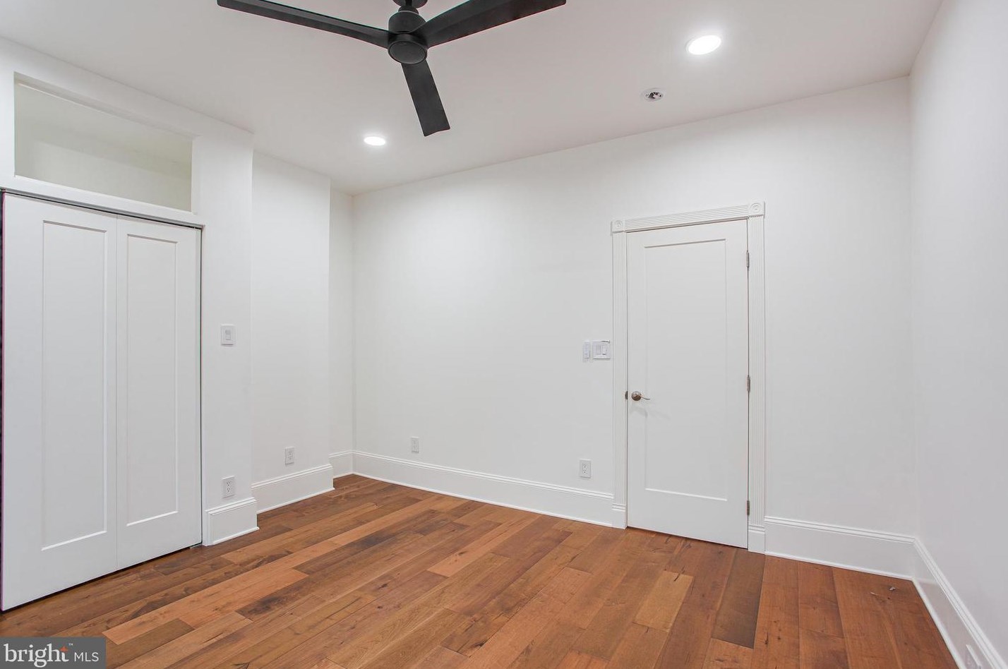 1325 Moore St, Philadelphia PA  19148-1508 exterior