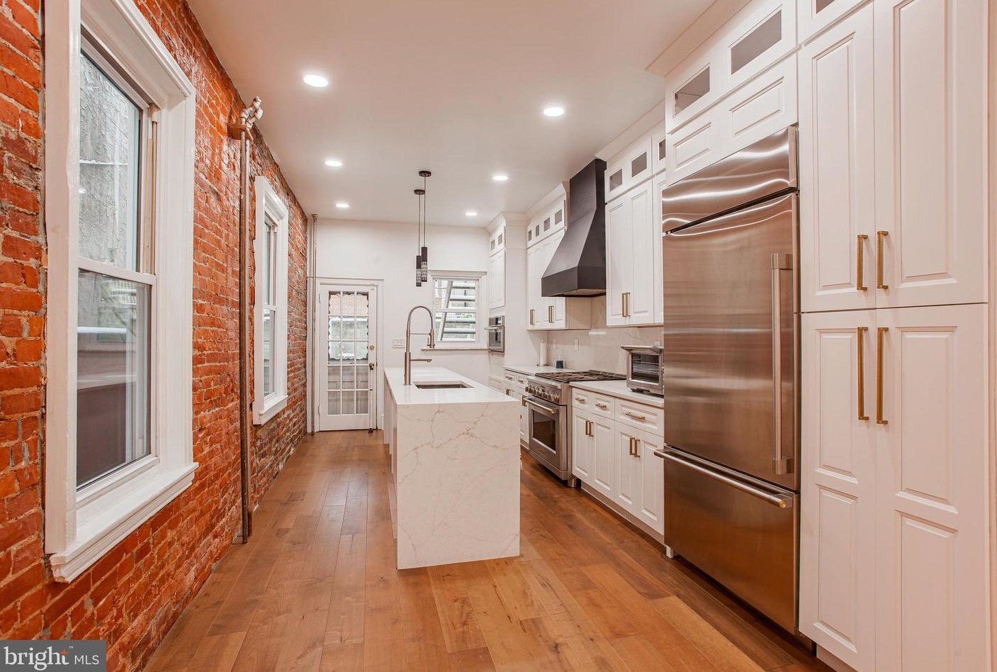 1325 Moore St, Philadelphia PA  19148-1508 exterior
