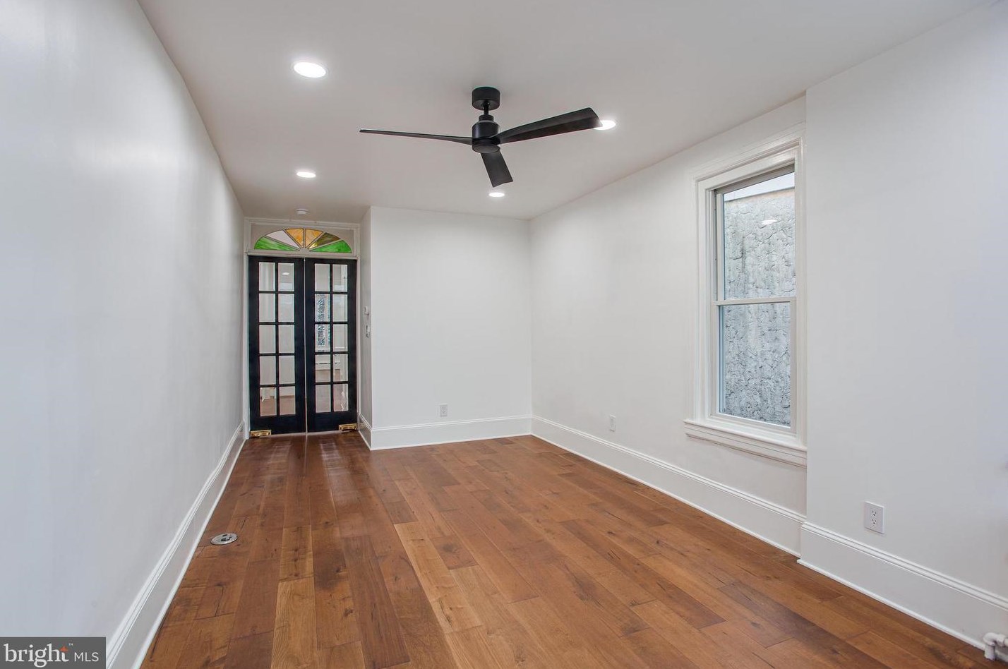 1325 Moore St, Philadelphia PA  19148-1508 exterior