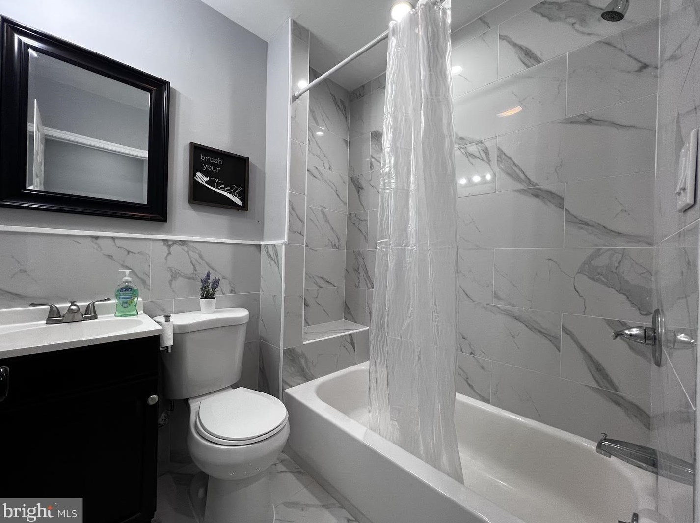 530 Preston St, Philadelphia PA 19104-1563 exterior