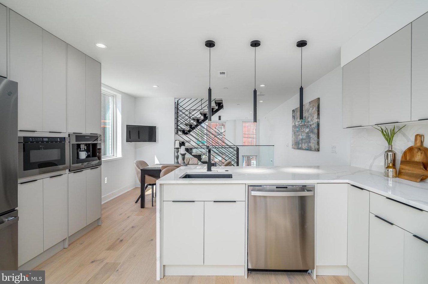 2614 Hagert St, Philadelphia PA  19125-1209 exterior