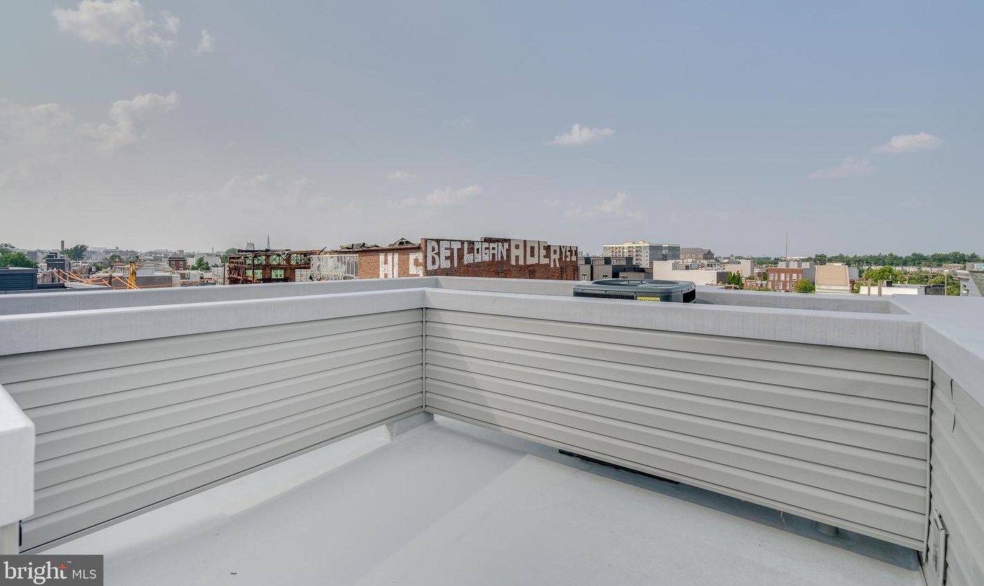 2614 Hagert St, Philadelphia PA  19125-1209 exterior