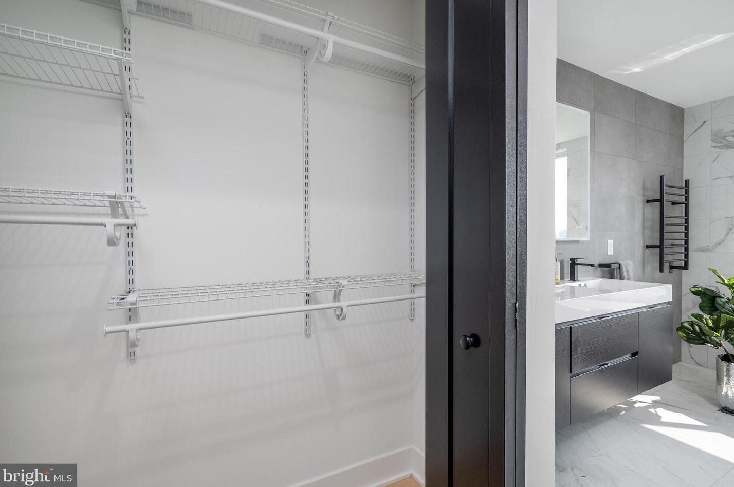 2614 Hagert St, Philadelphia PA  19125-1209 exterior