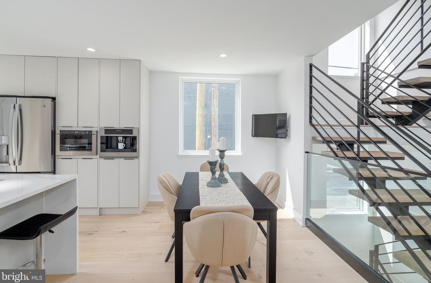 2614 Hagert St, Philadelphia PA  19125-1209 exterior