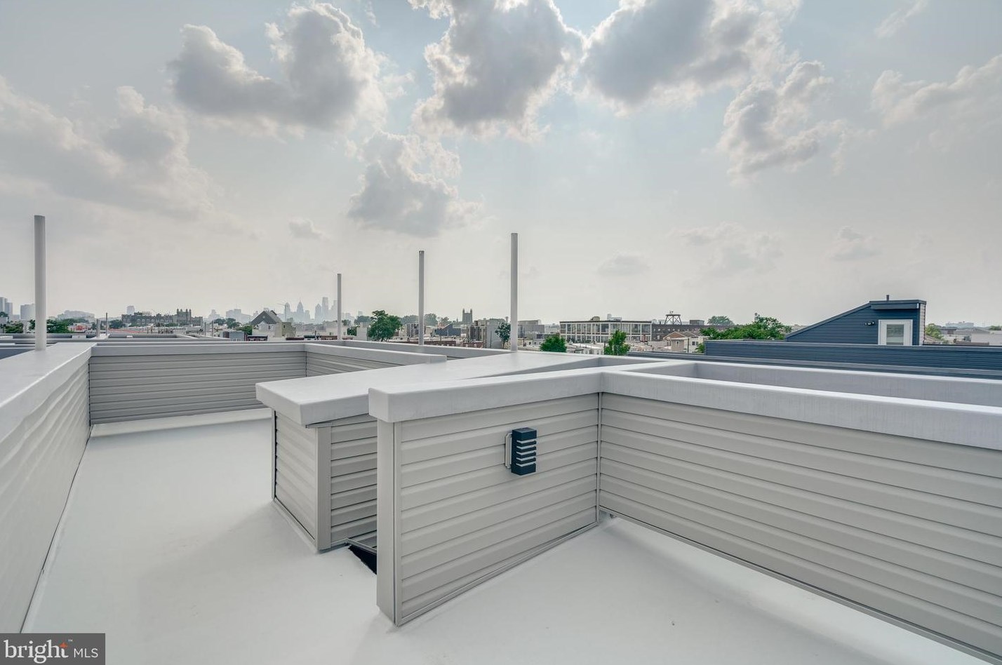 2614 Hagert St, Philadelphia PA  19125-1209 exterior