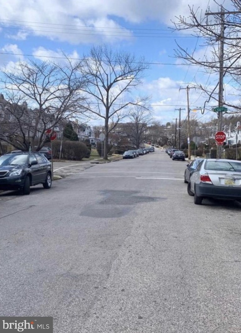 5437 Gainor Rd, Philadelphia, PA 19131-1329