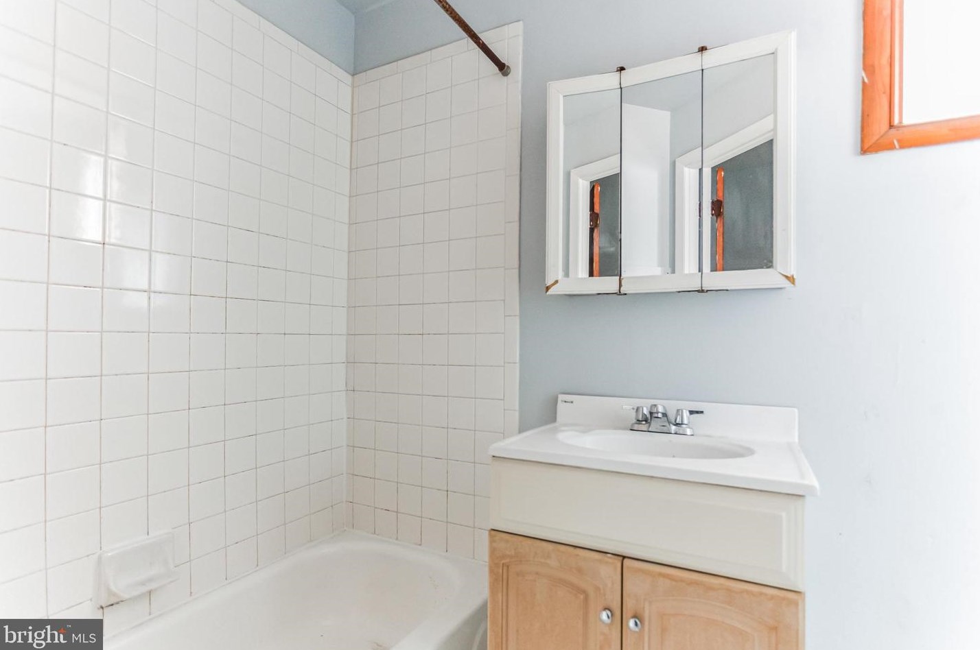 1724 Snyder Ave, Philadelphia PA 19148-2314 exterior