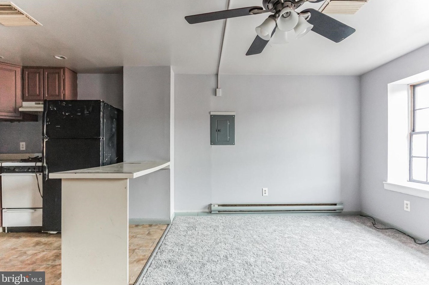 1724 Snyder Ave, Philadelphia PA 19148-2314 exterior