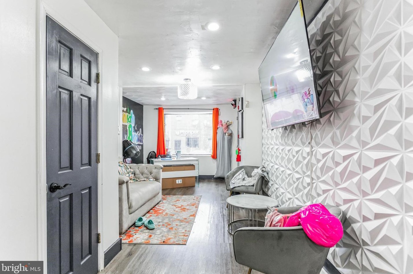 1724 Snyder Ave, Philadelphia, PA 19145-3803