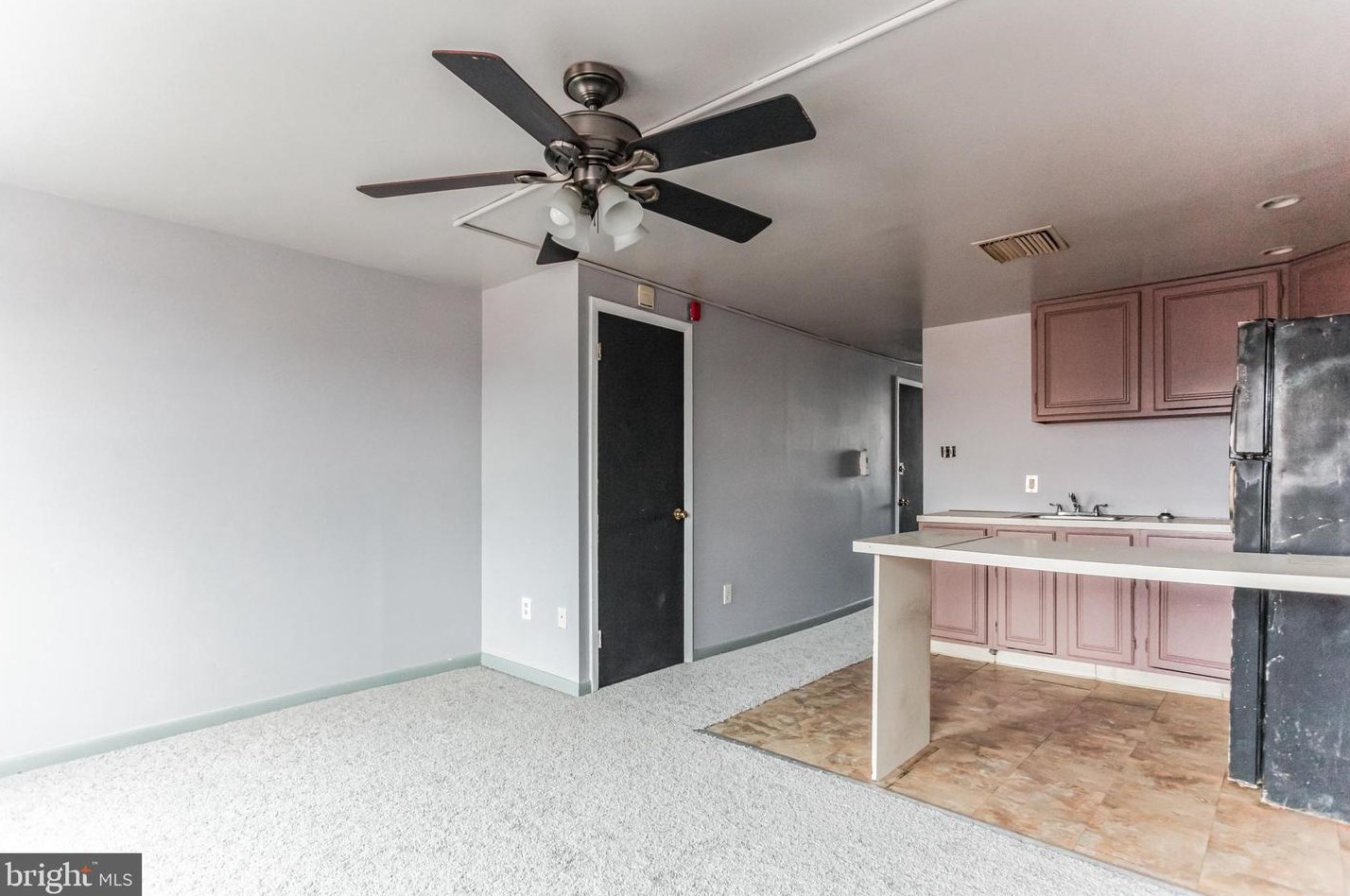 1724 Snyder Ave, Philadelphia PA 19148-2314 exterior