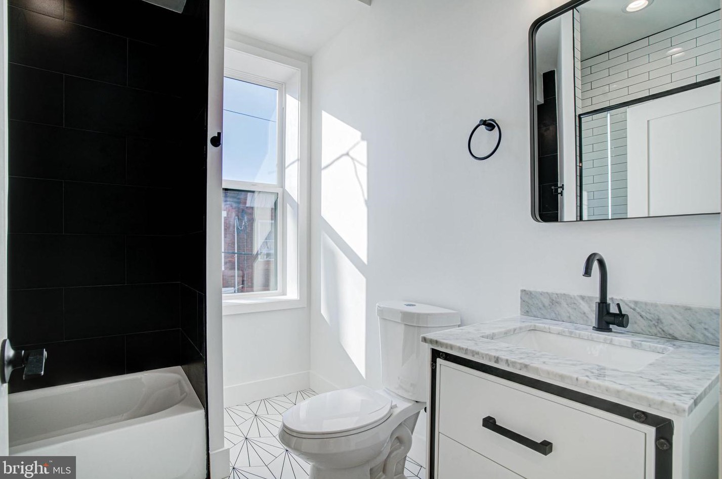1815 Moore St, Philadelphia PA  19145-2144 exterior