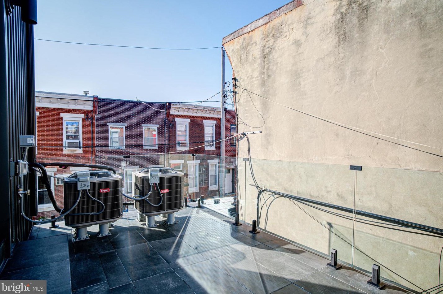 1815 Moore St, Philadelphia PA  19145-2144 exterior