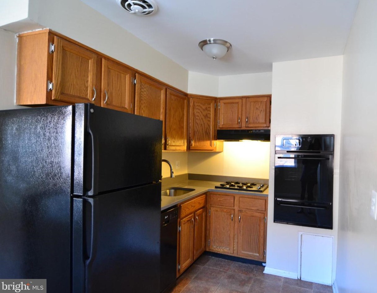 1859 Hartranft St, Philadelphia, PA 19145