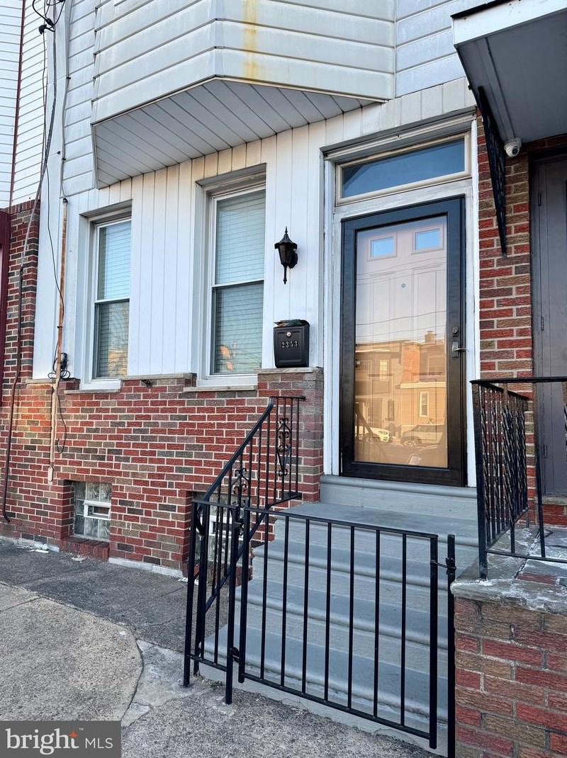 2353 E Allegheny Ave, Philadelphia, PA 19132