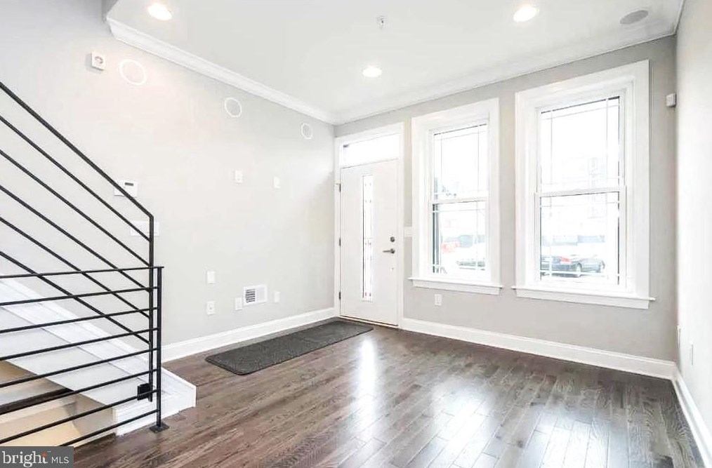 537 Morse St, Philadelphia PA  19122-2112 exterior