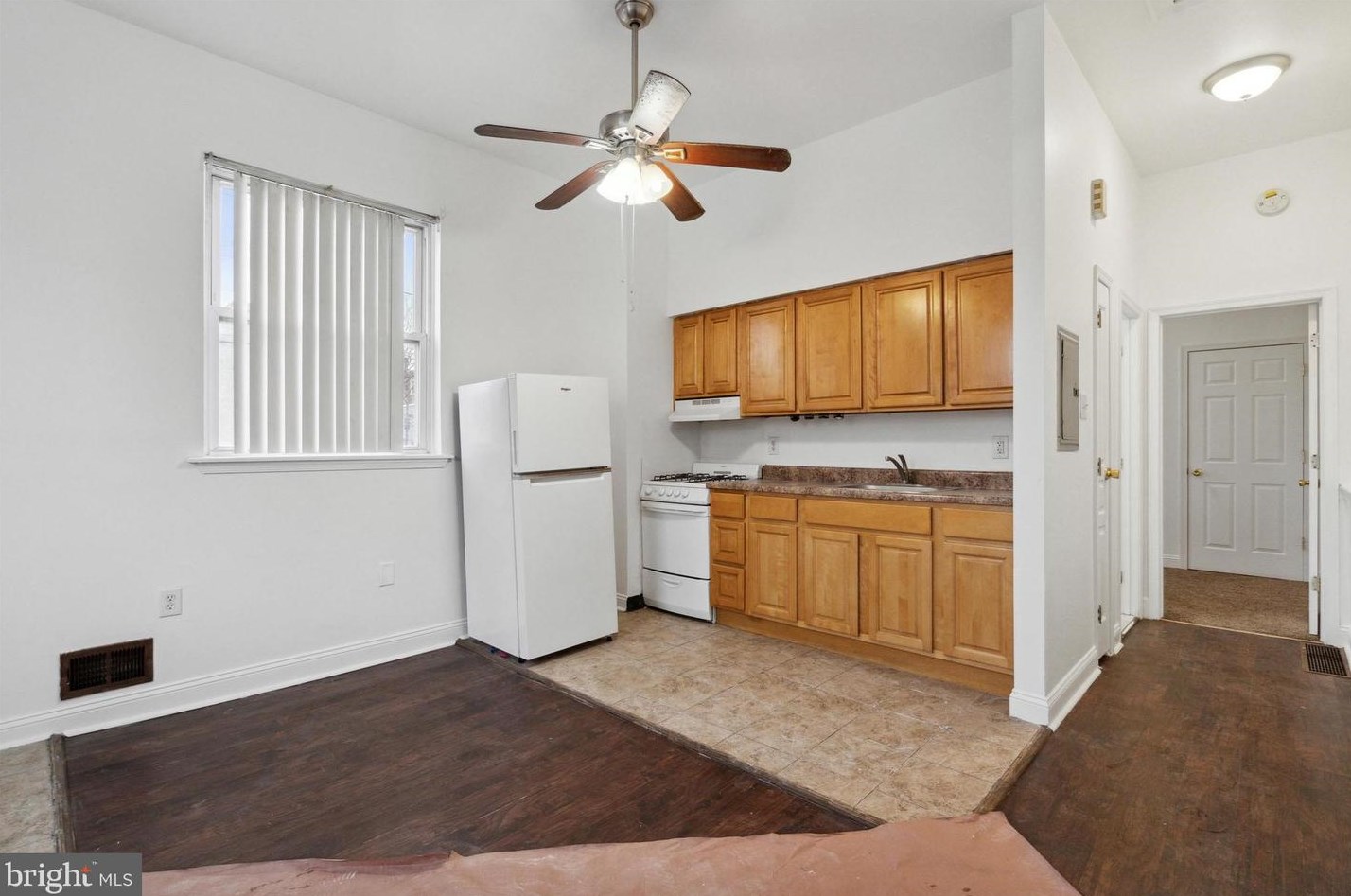 1666 54th St, Philadelphia, PA 19143-5412