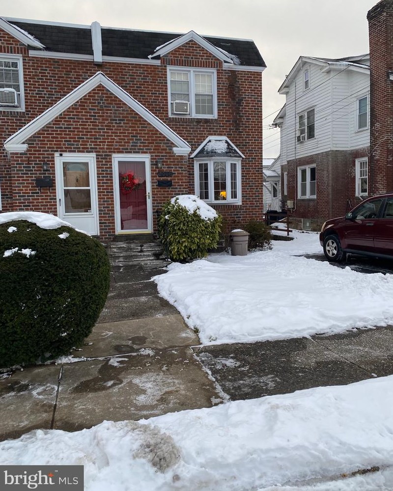 2008 Murray St, Philadelphia, PA 19115-3907