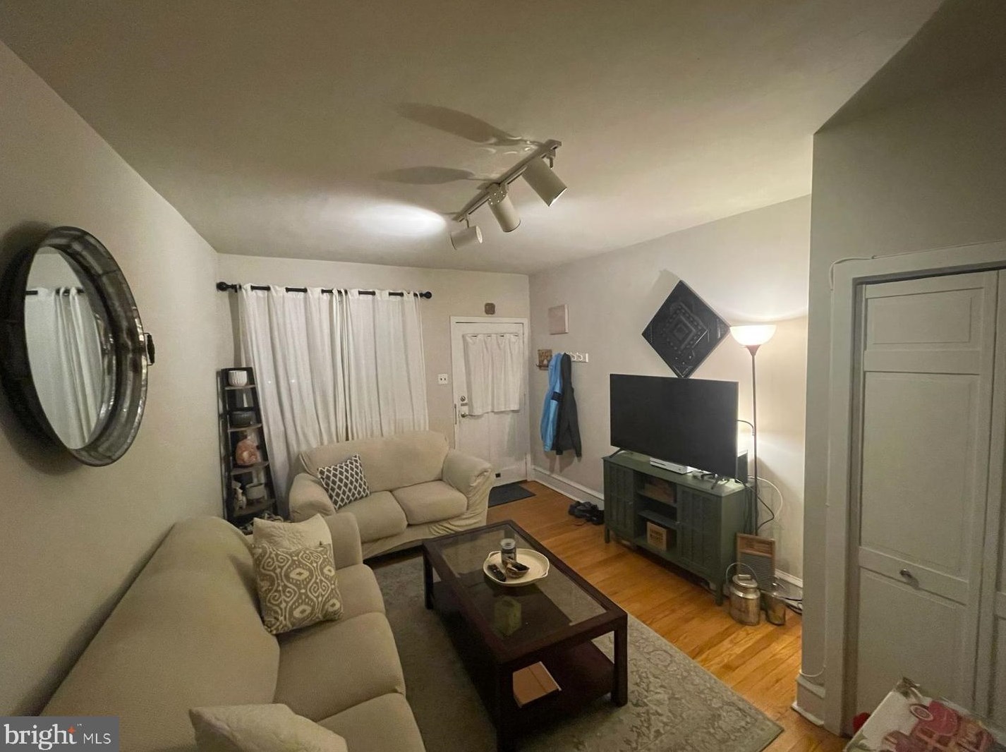 7021 Mower St #1, Philadelphia, PA 19119