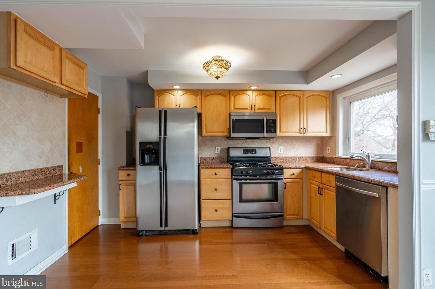 3305 Decatur St, Philadelphia PA  19136-3021 exterior