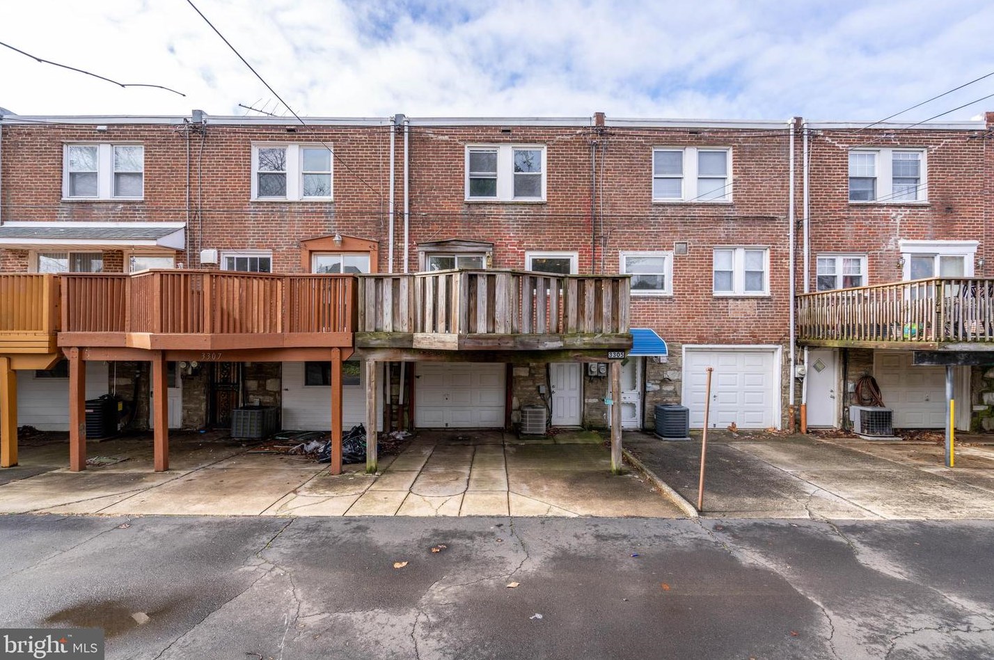 3305 Decatur St, Philadelphia PA  19136-3021 exterior