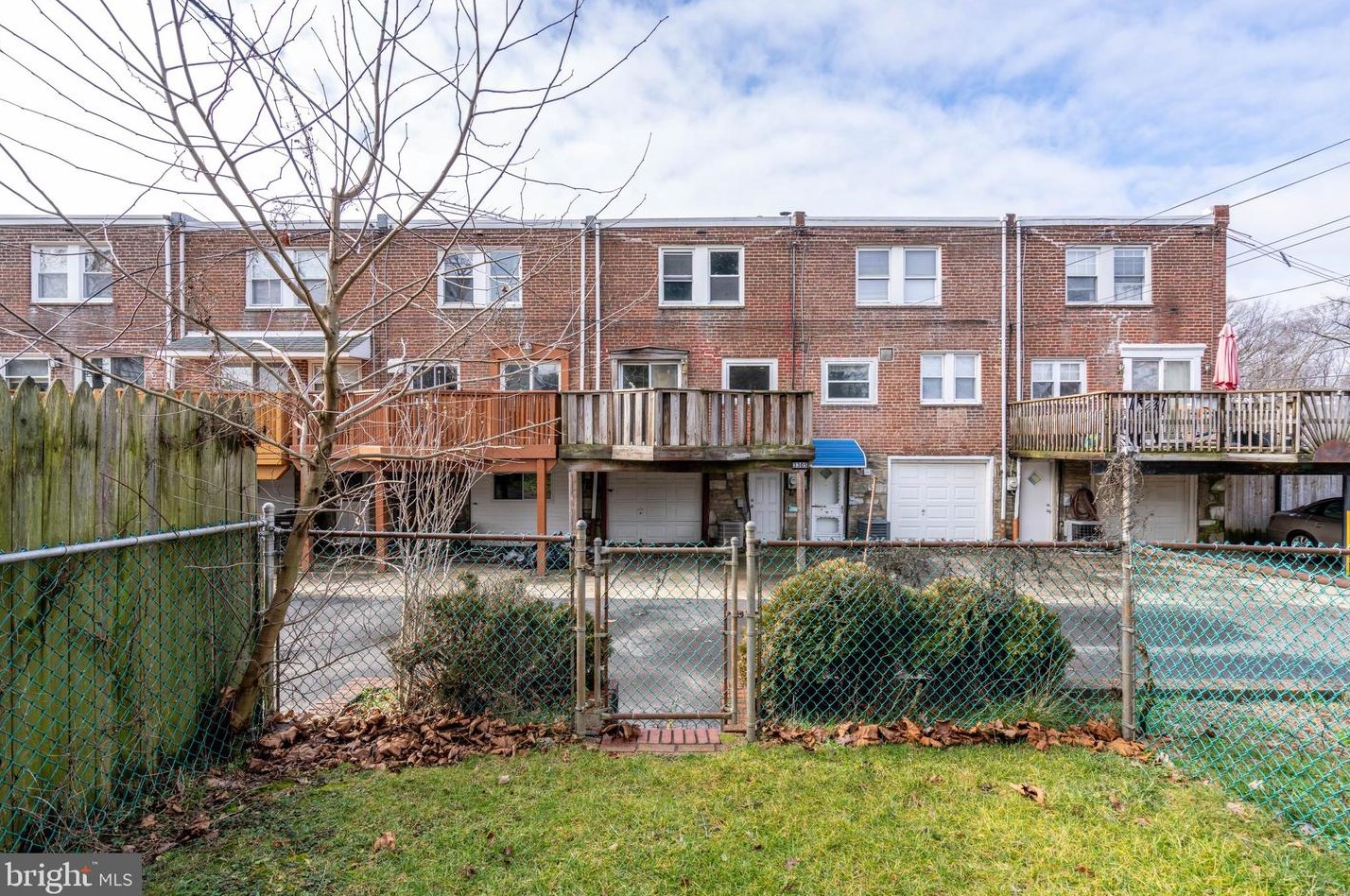 3305 Decatur St, Philadelphia PA  19136-3021 exterior
