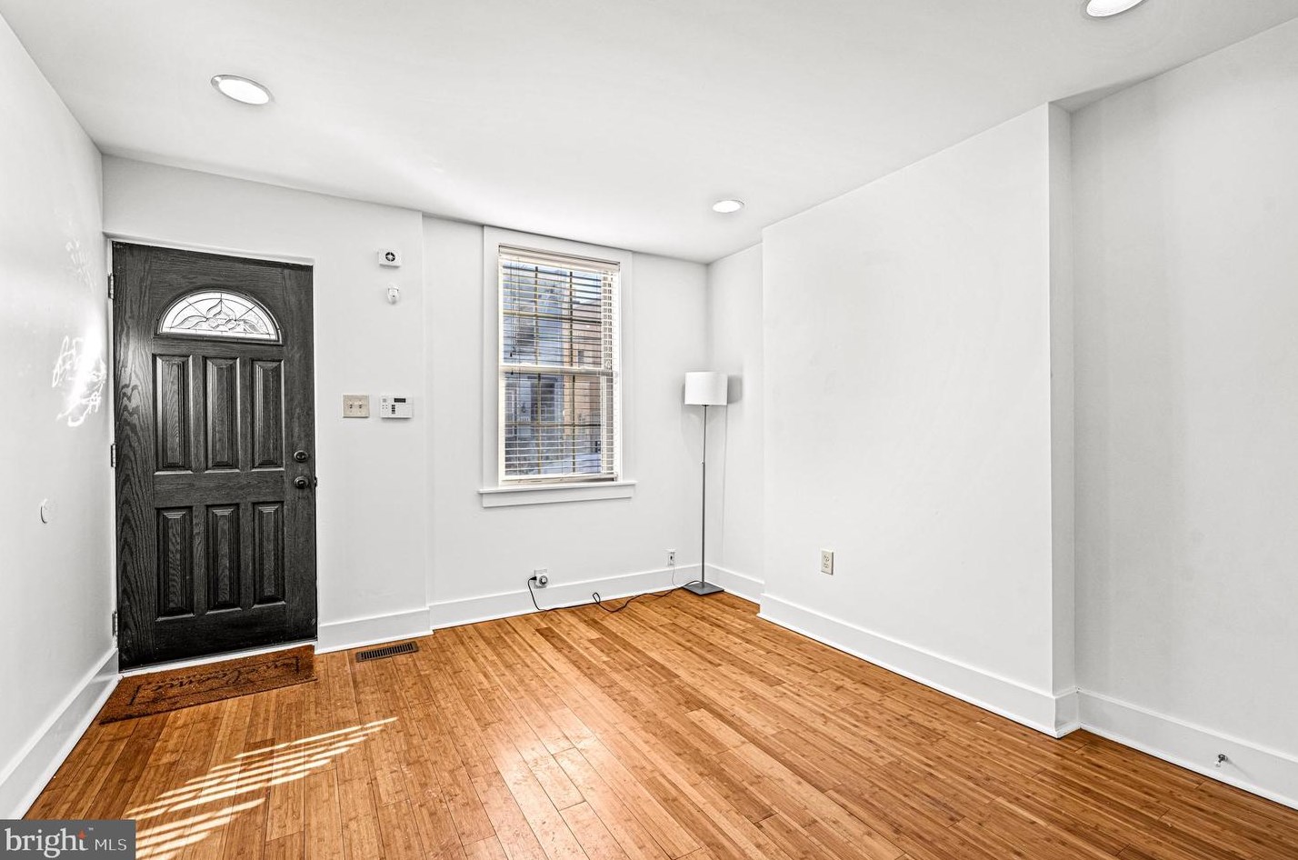 2604 Almond St, Philadelphia PA  19125-3806 exterior