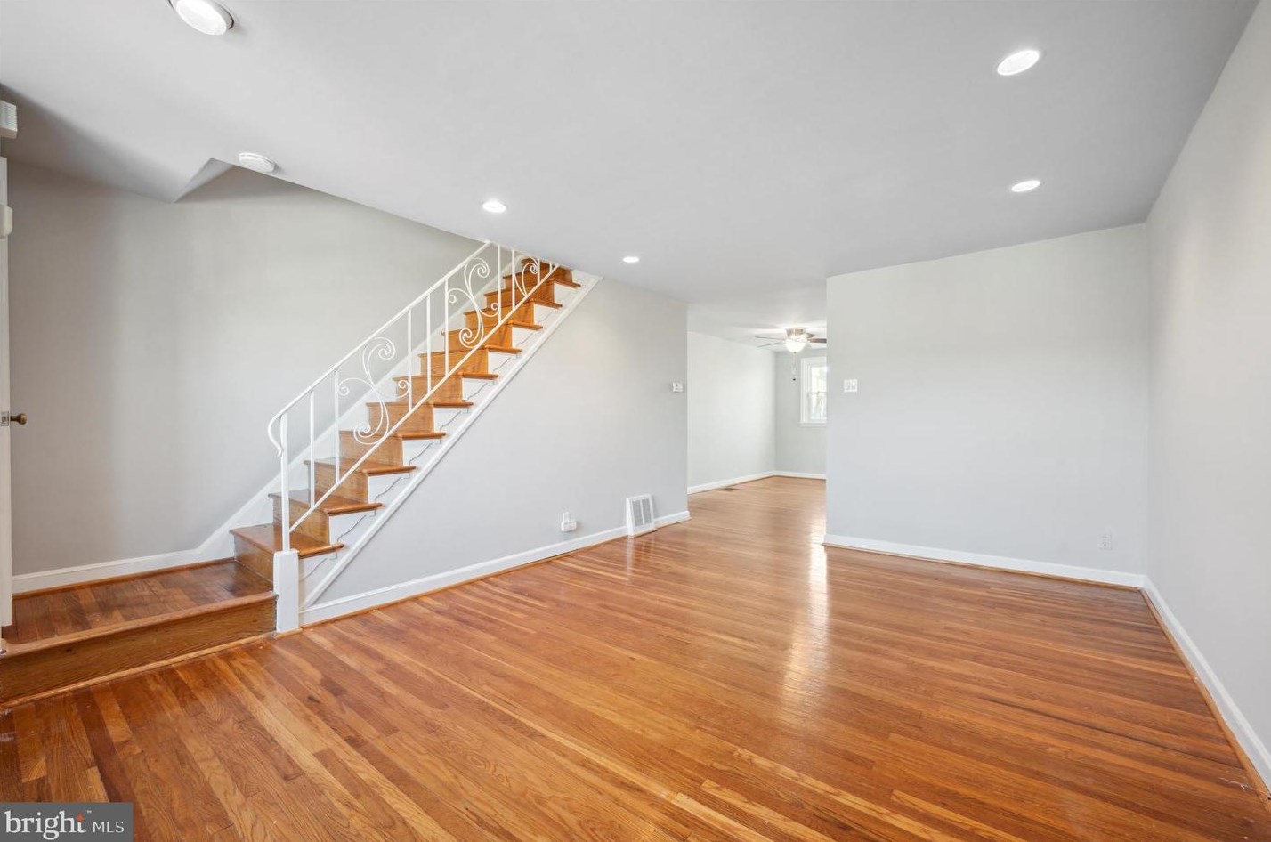 1606 Ashurst Rd, Philadelphia, PA 19151-2712