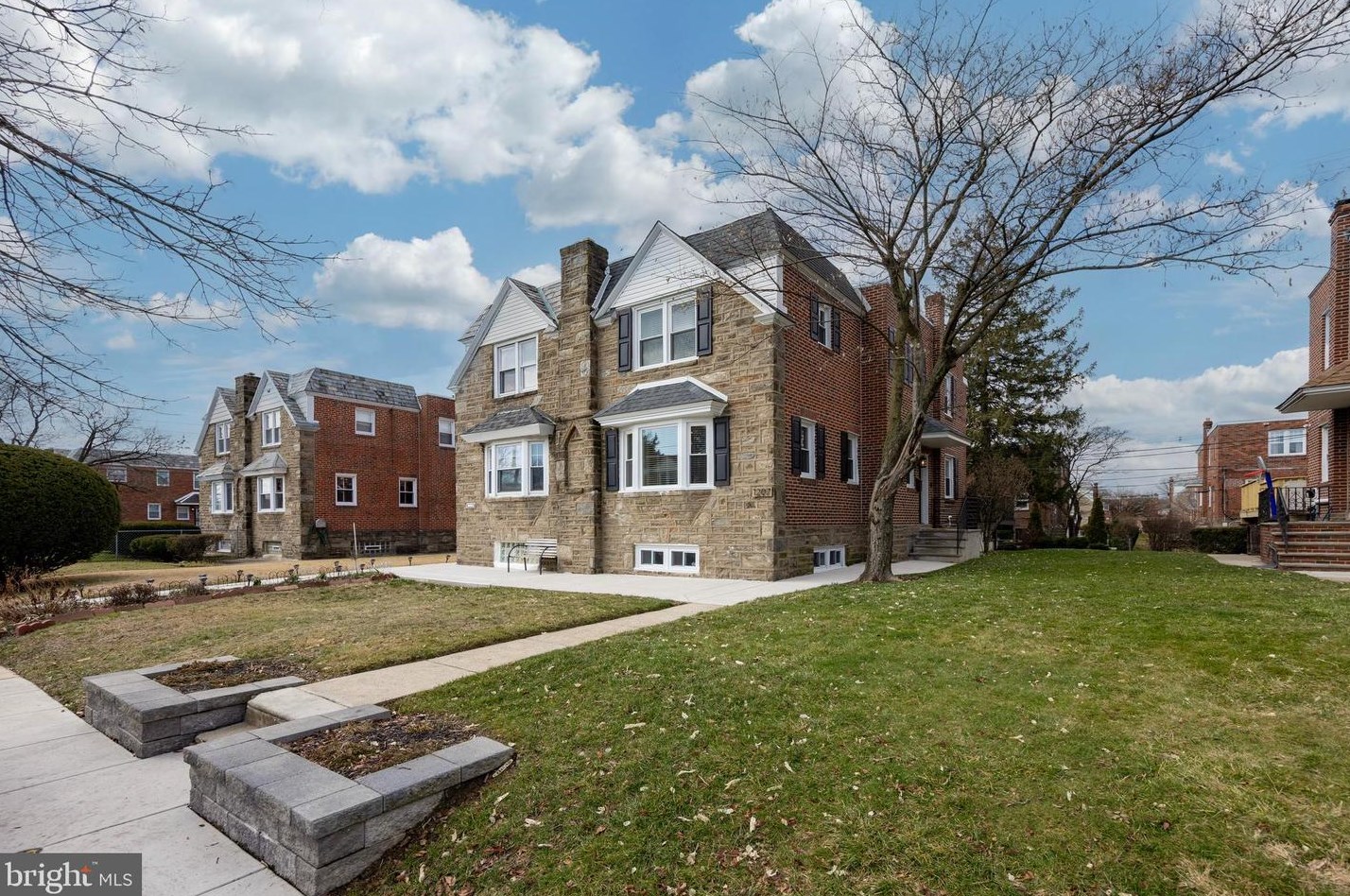 1207 Barringer St, Philadelphia PA  19119-3942 exterior