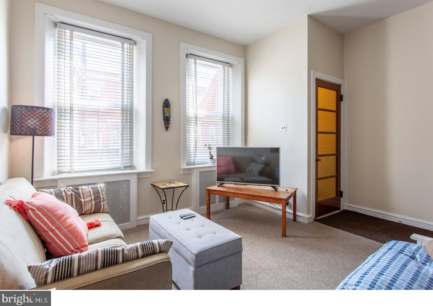 1323 Reed St, Philadelphia PA  19147-4933 exterior