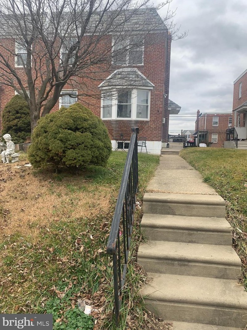 7222 Battersby St, Philadelphia, PA 19149-1401