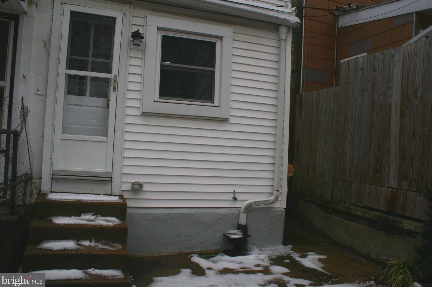6149 Lawnton St, Philadelphia PA  19128-2623 exterior