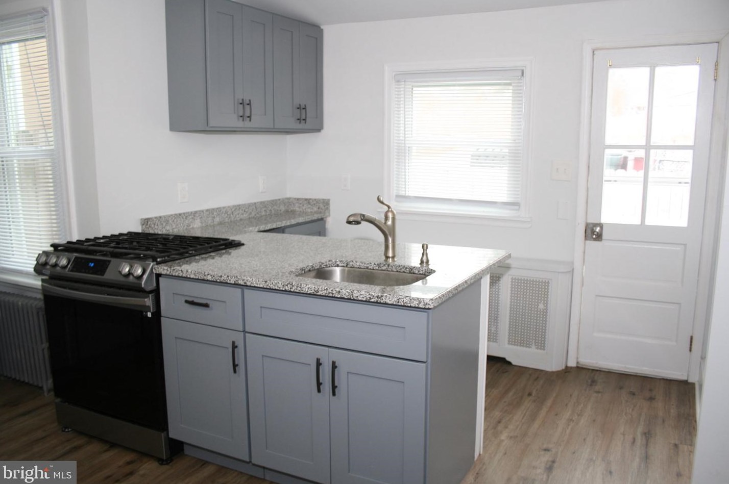 6149 Lawnton St, Philadelphia PA  19128-2623 exterior