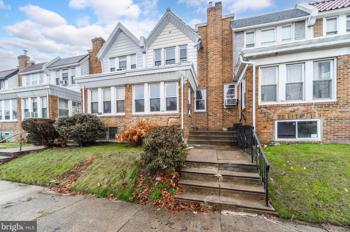 308 Gale St, Philadelphia, PA 19120-3005