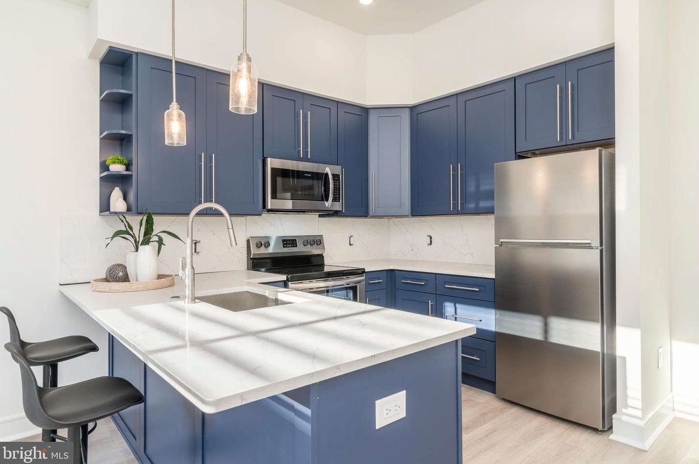 4550 Mitchell St #204, Philadelphia, PA 19128