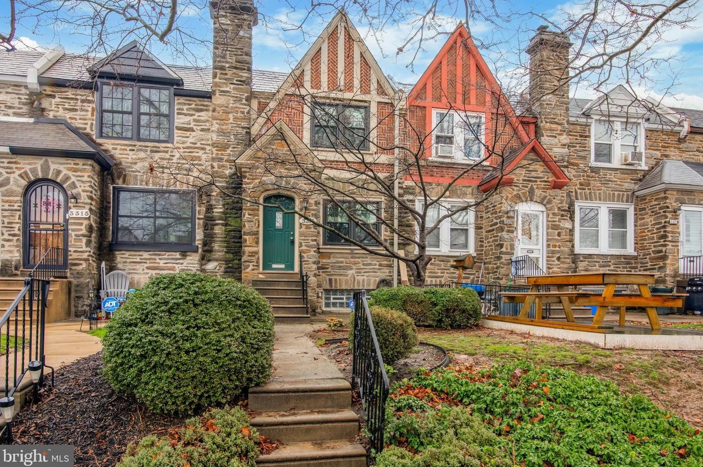 3317 Ryan Ave, Philadelphia, PA 19136-4301