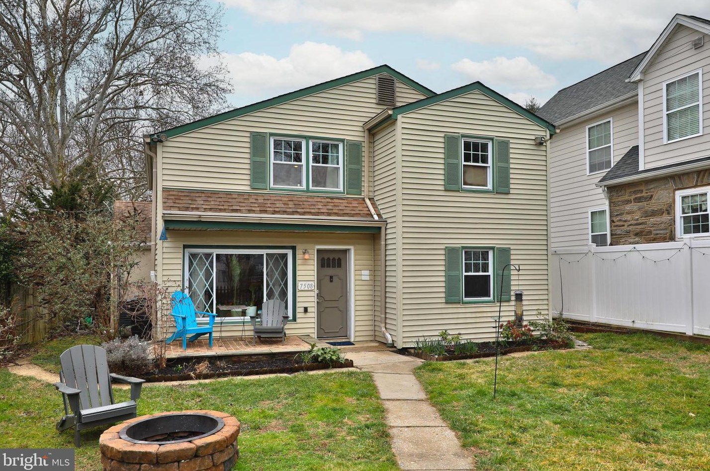 7508 Manti St, Philadelphia, PA 19128-4130