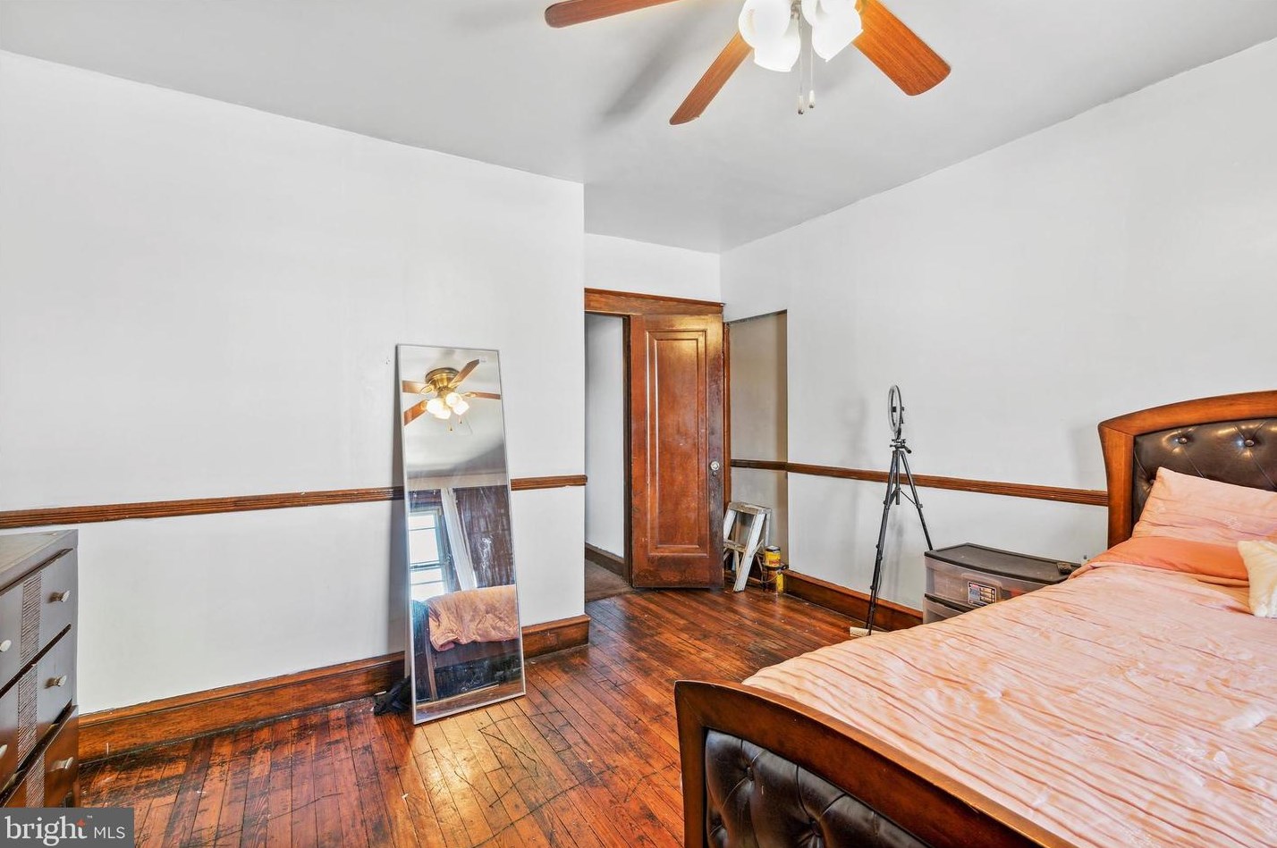 540 Kerper St, Philadelphia PA  19111-4602 exterior