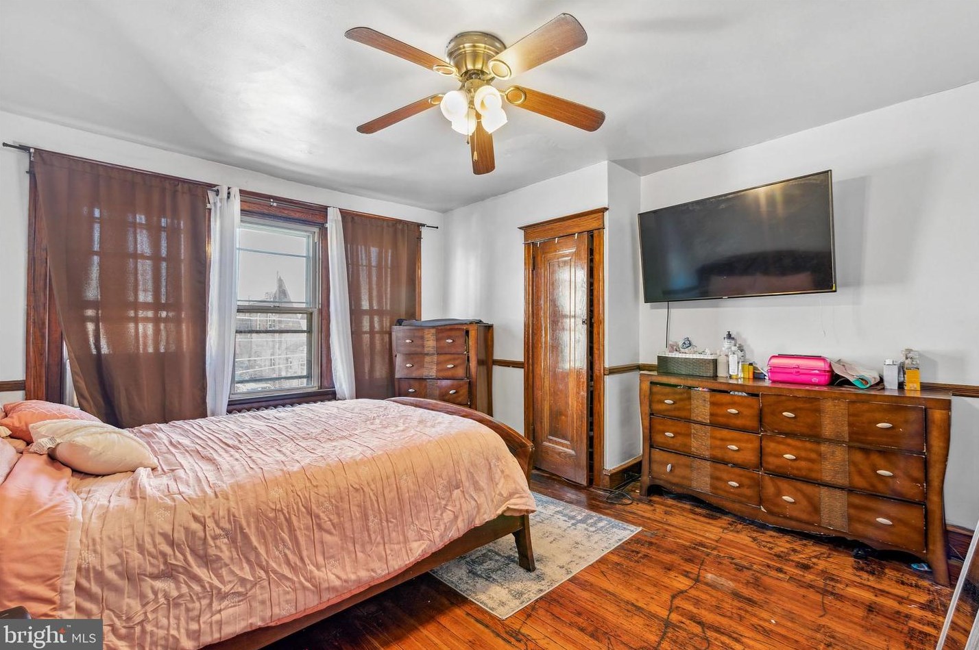 540 Kerper St, Philadelphia PA  19111-4602 exterior