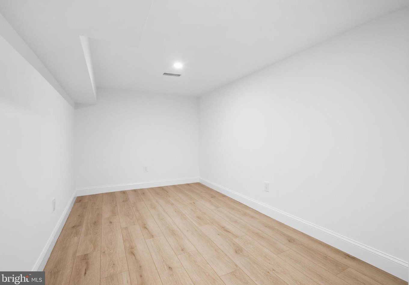 128 Mifflin St, Philadelphia PA 19148-1612 exterior