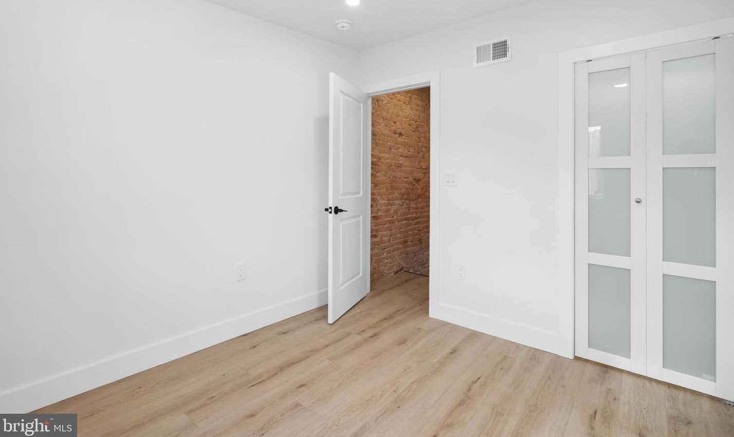 128 Mifflin St, Philadelphia PA 19148-1612 exterior