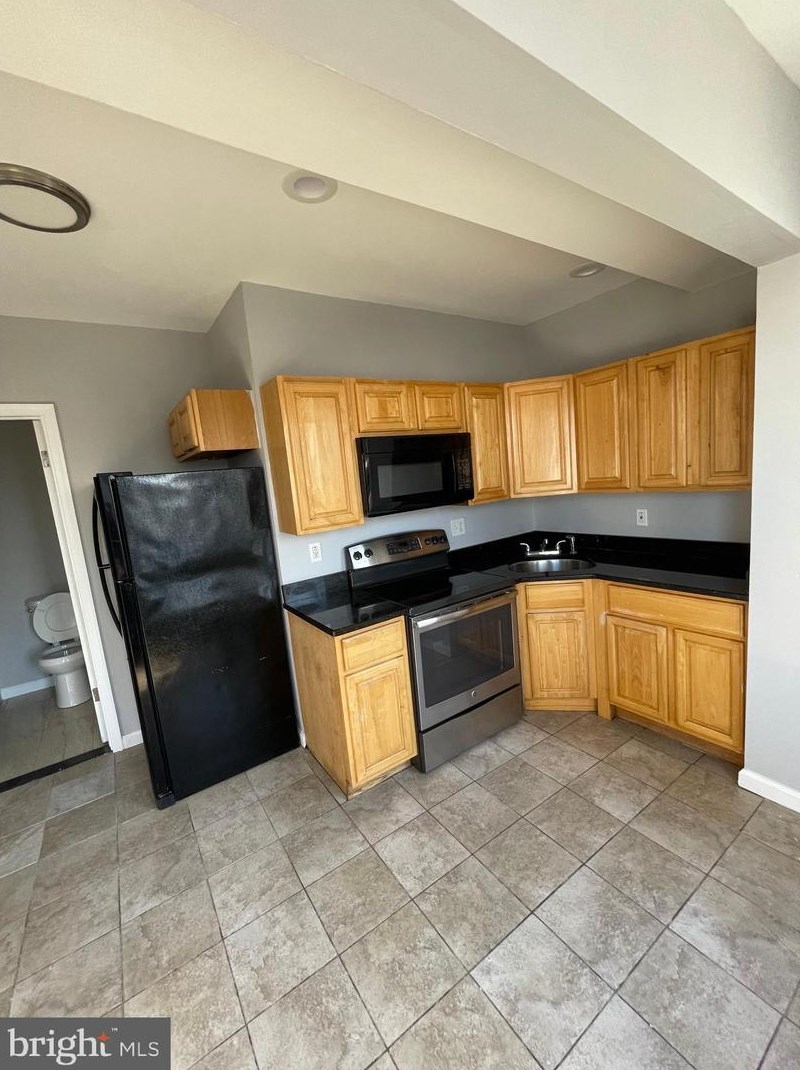 168 E Herman St #3, Philadelphia, PA 19144
